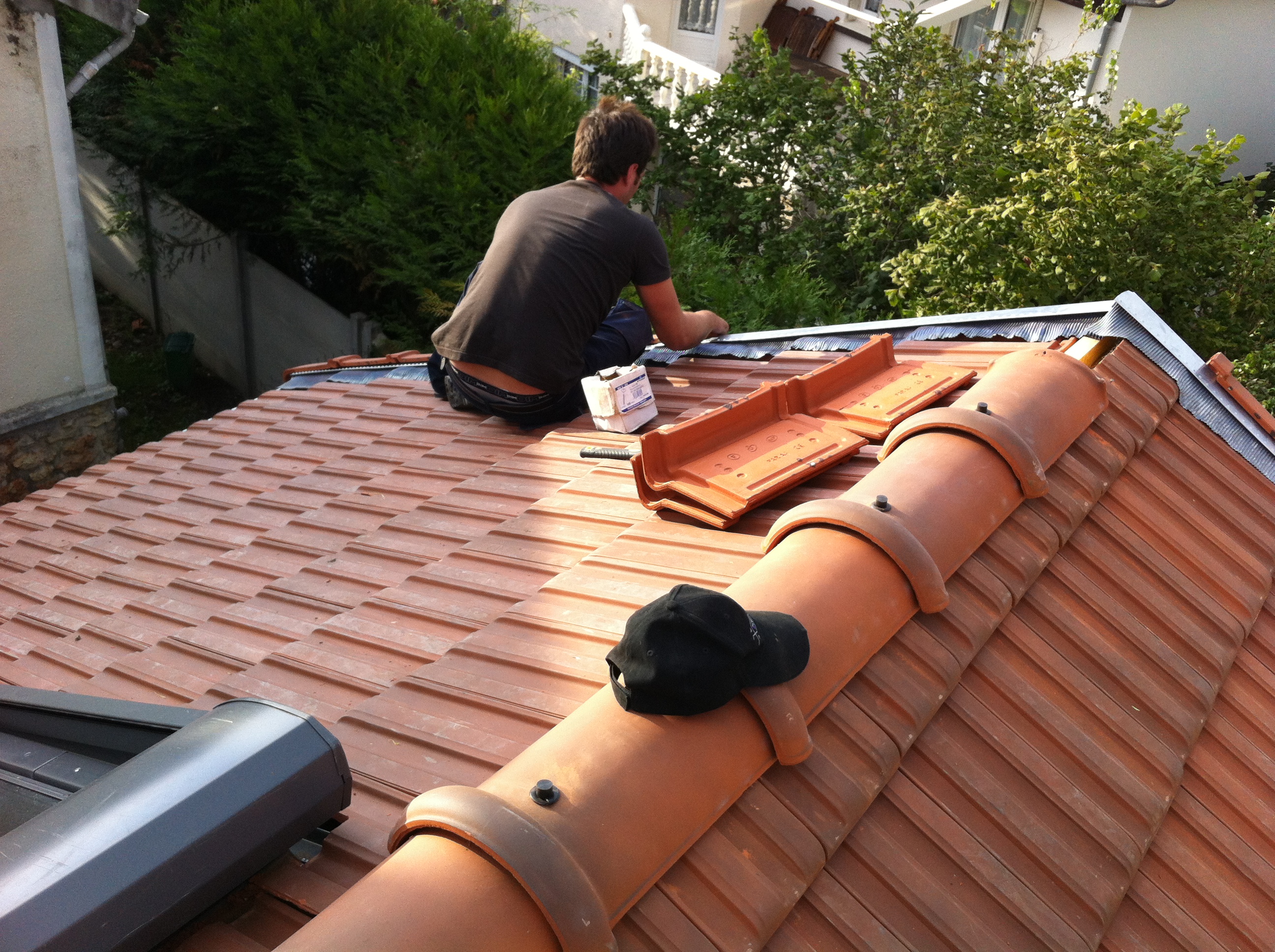 Photo de litaux, tuiles et isolant